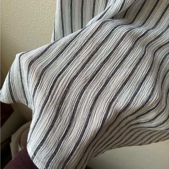 EUC Anthropologie Maeve Fairhope Striped Flutter Sleeve Blouse (Size:M) - Picture 9 of 10